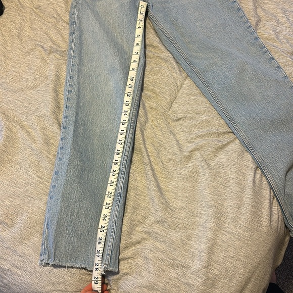 Abercrombie Mid Rise Curve Love 90s Straight Jeans - Picture 6 of 6